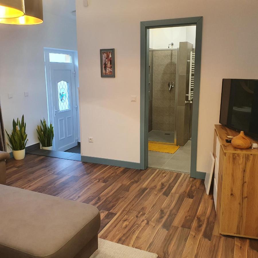 Jegmadar Apartman Debrecen Luaran gambar